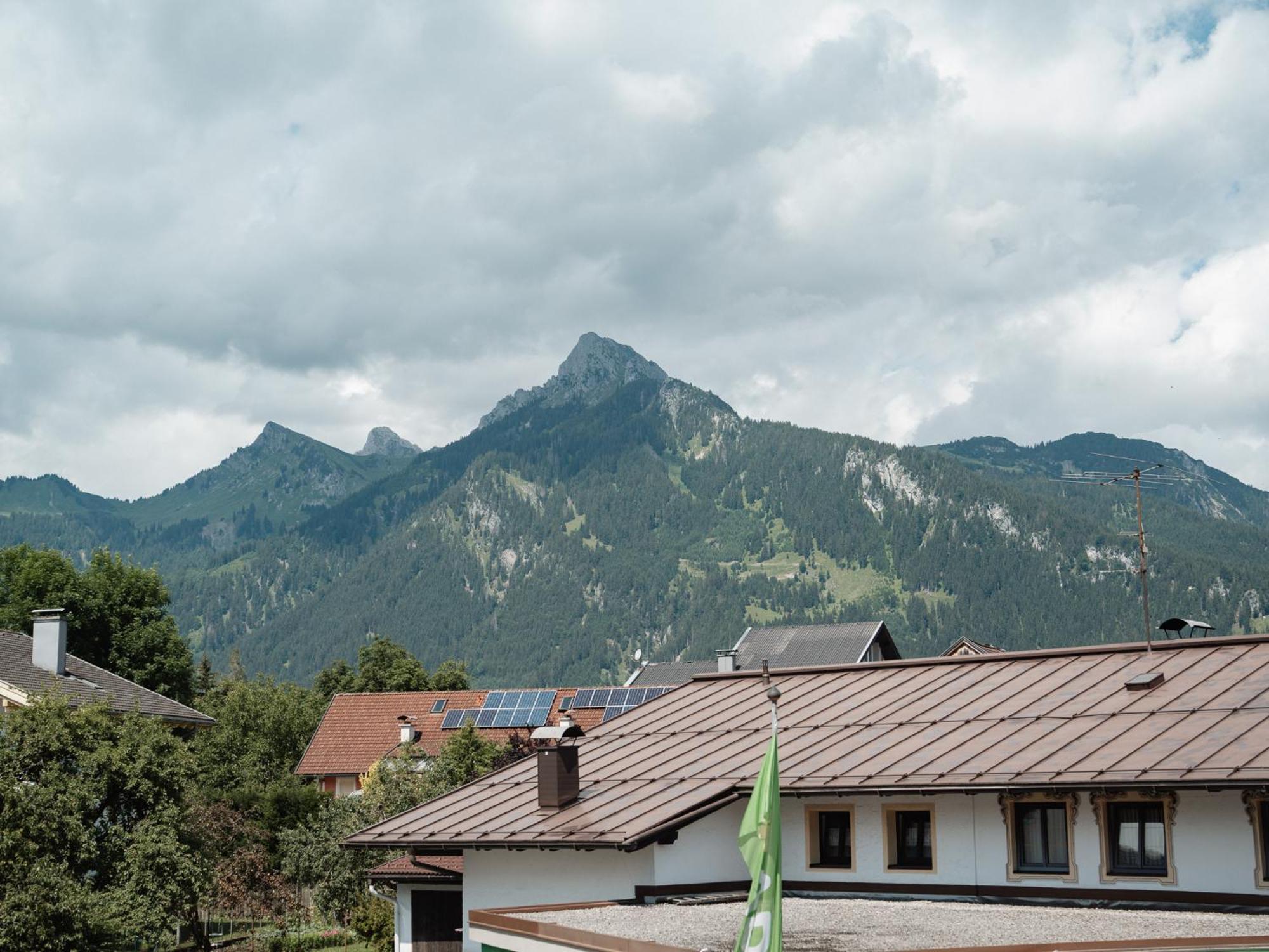 Ehrenberg Apartments Reutte Exterior photo